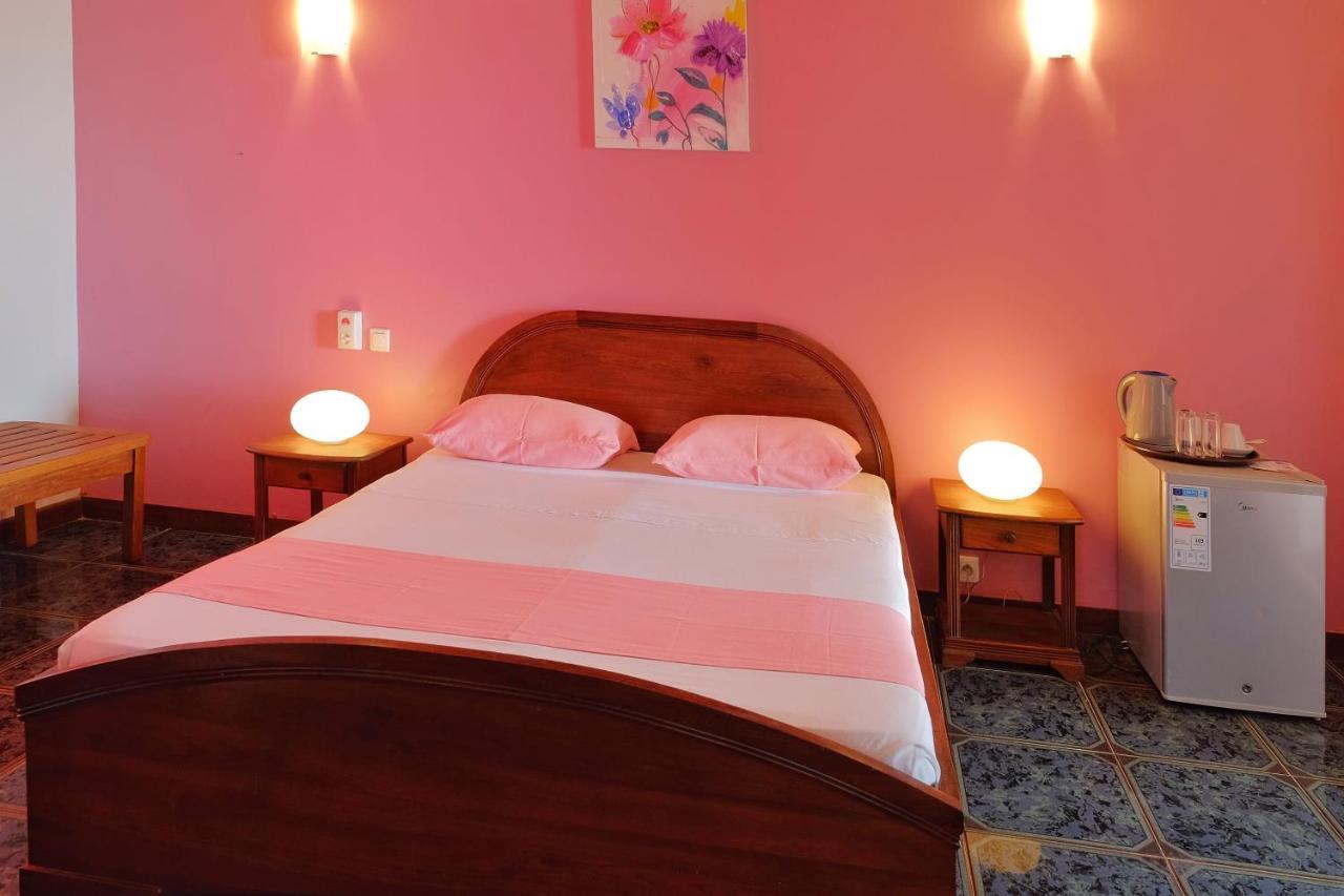 Hotel Villa Les Orchidees Ambatoloaka  Dış mekan fotoğraf