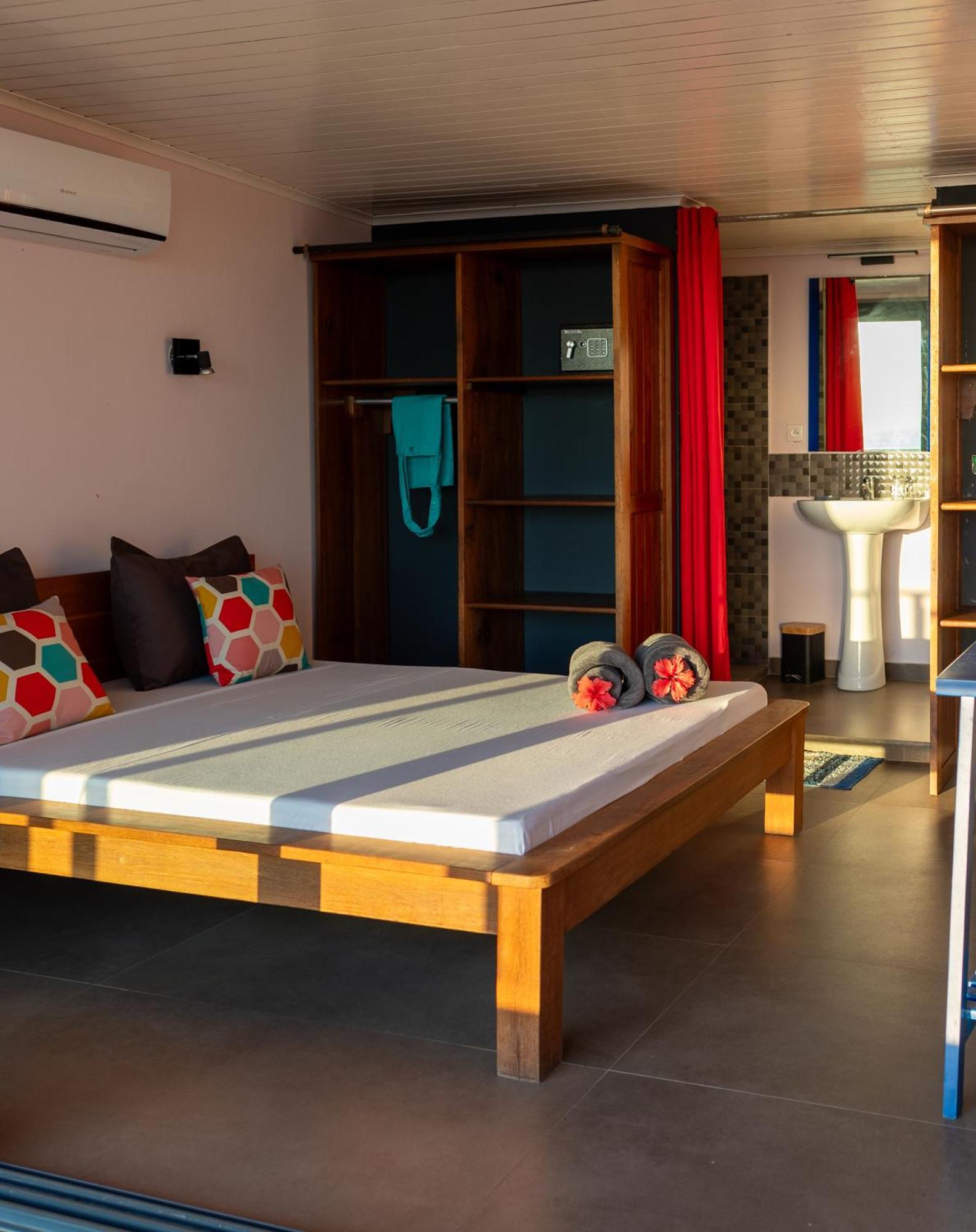 Hotel Villa Les Orchidees Ambatoloaka  Dış mekan fotoğraf